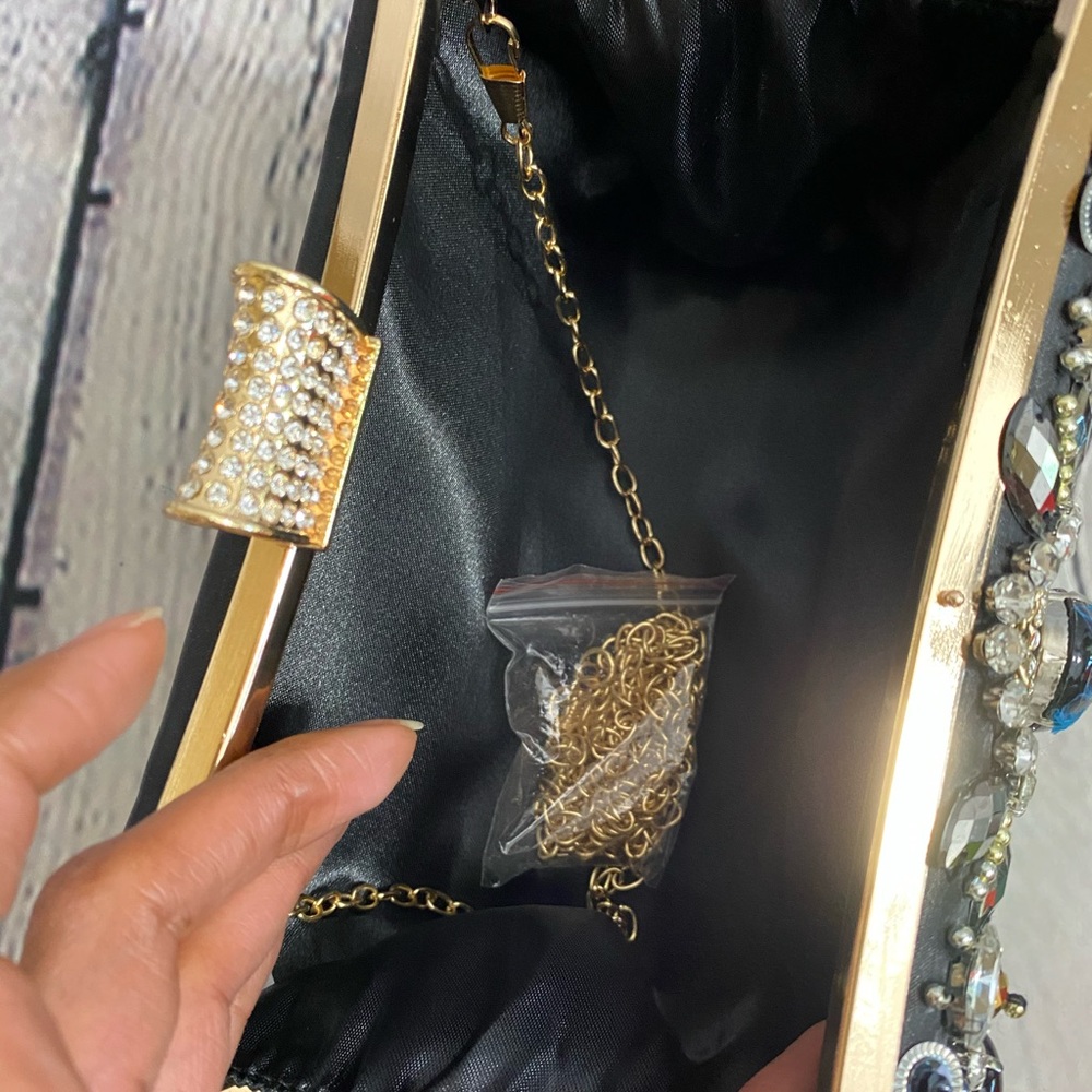🆕 Black Beaded Clutch - Picture 5 of 10